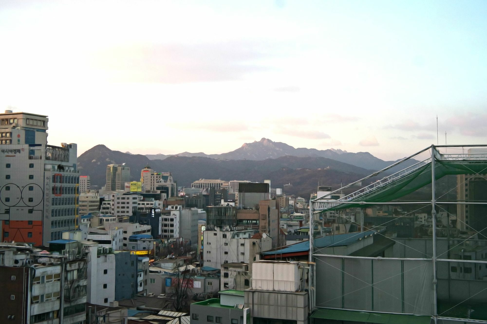 Road Myeongdong Hotel Seoul Exterior photo